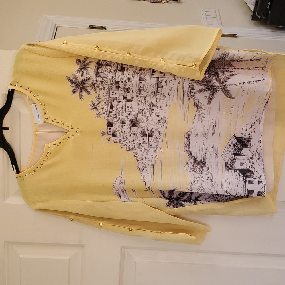 Blouse, yellow